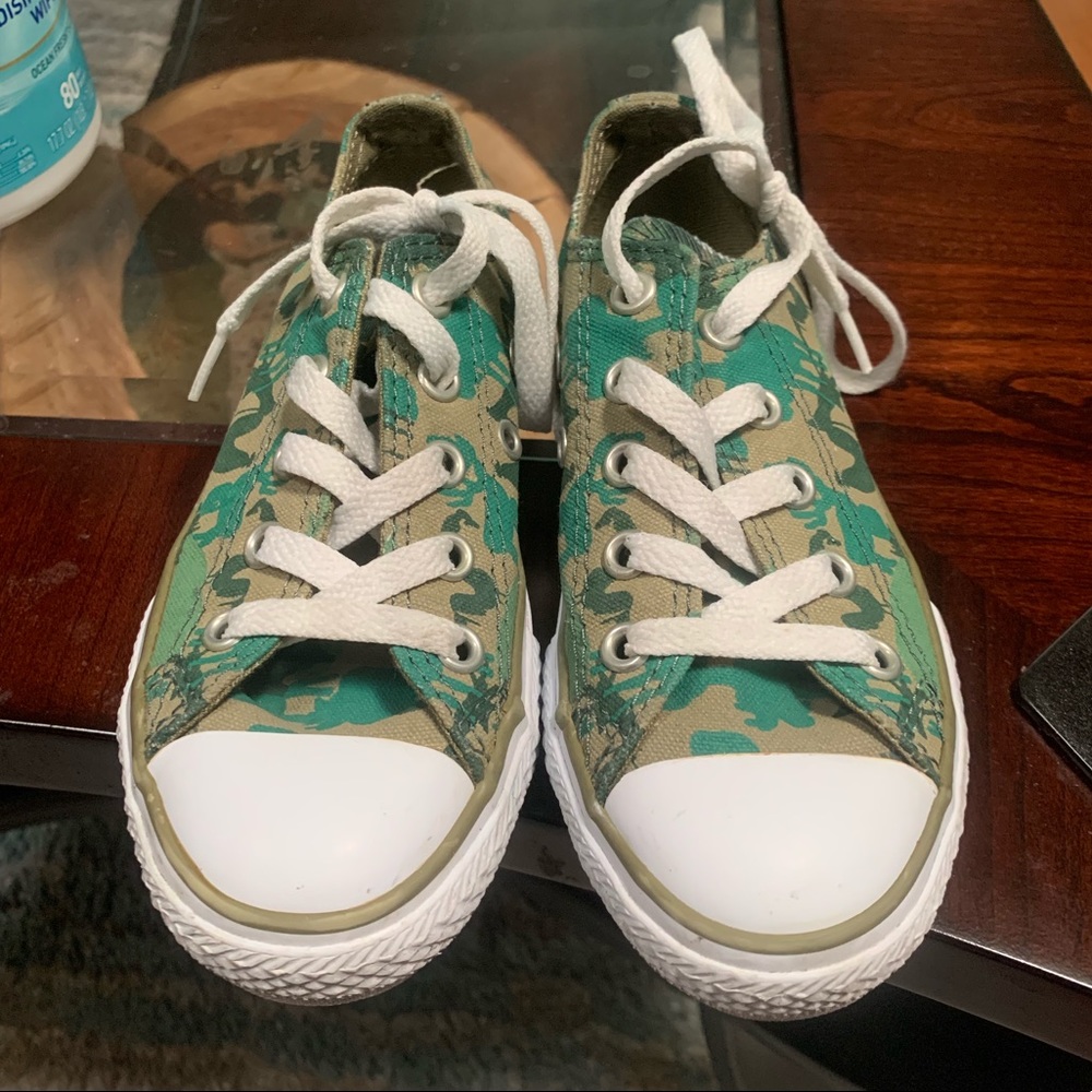 Kids Converse, animal print camo